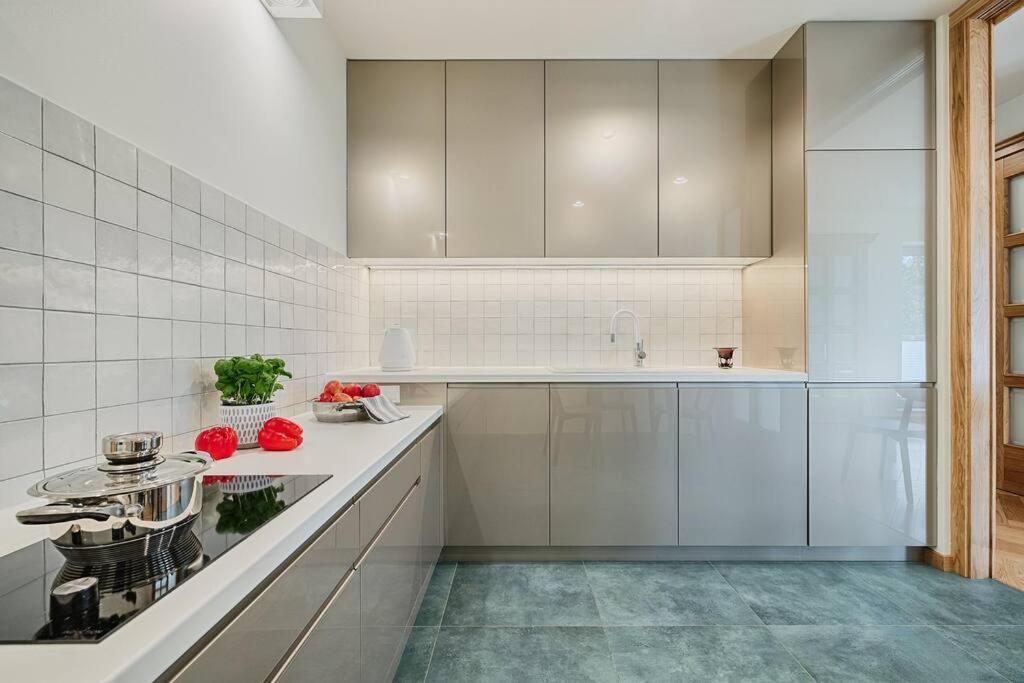 Wygodny Julianow Arturowek Apartament